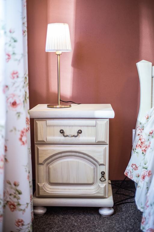 Penzion Altmayer Banská Štiavnica エクステリア 写真