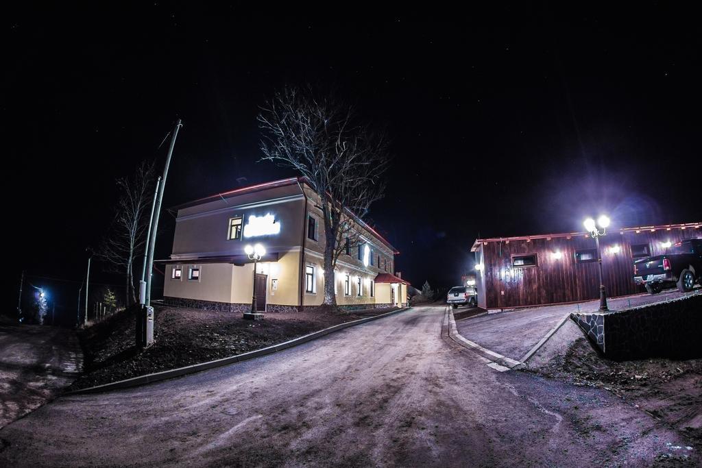 Penzion Altmayer Banská Štiavnica エクステリア 写真